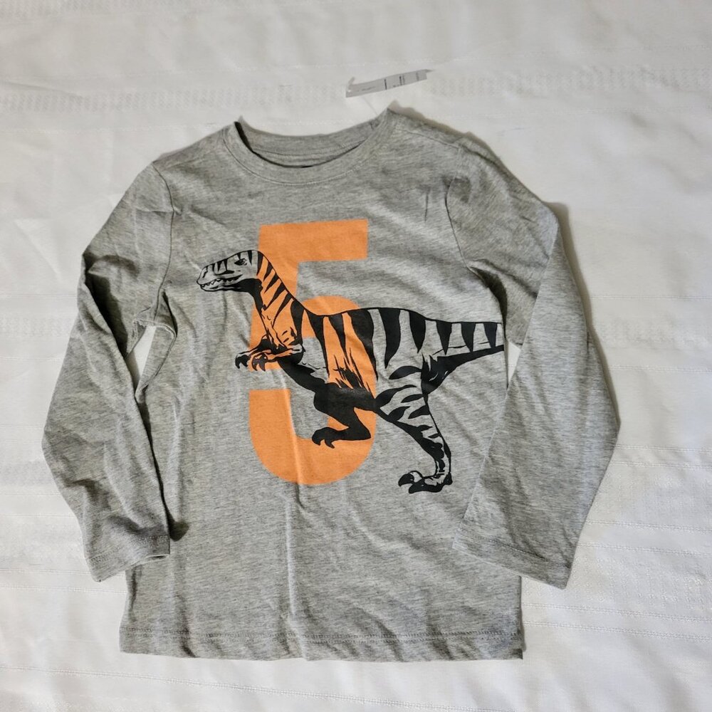 Old Navy 5T NWT Grey Dino shirt. Mixed Bin Z29